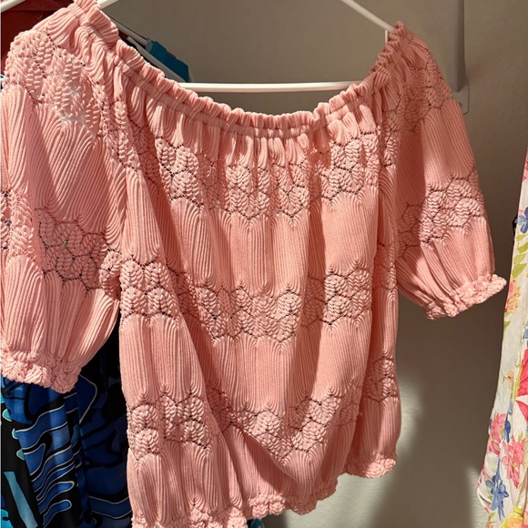 NWT Pink Textured Off-Shoulder Blouse - Picture 4 of 4